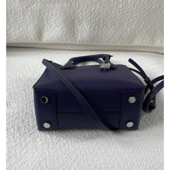 NWT Michael Kors Mercer Medium Messenger Crossbody Leath Bag in Iris - Picture 6 of 7